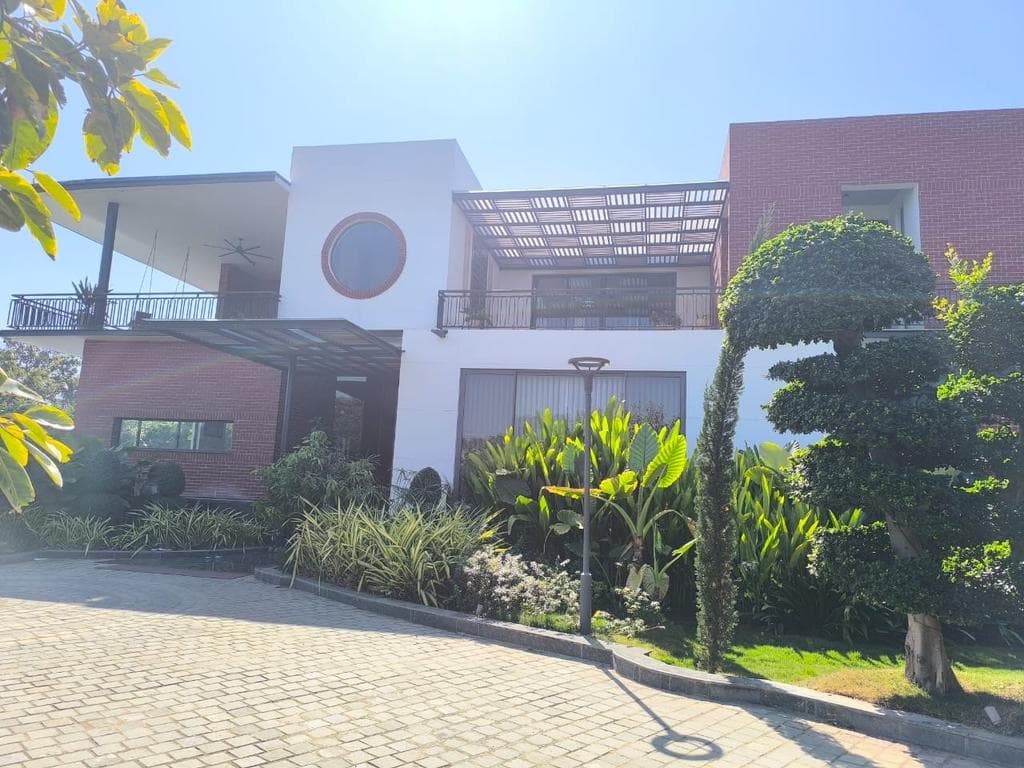 BreakSpot Villa, private farmhouse in Aziz Nagar, Moinabad