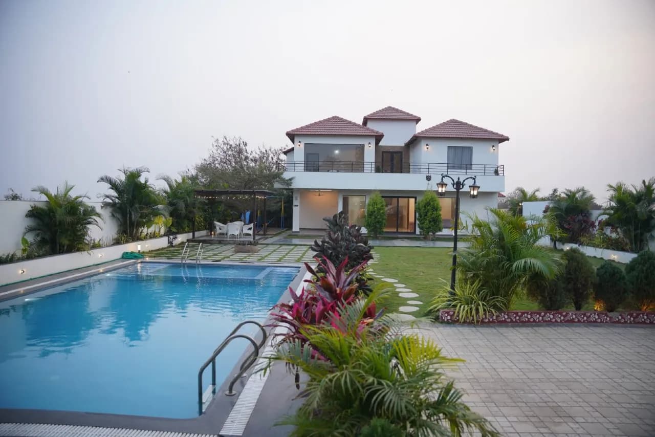 Kamalam Farm Stays, private farmhouse in Moinabad