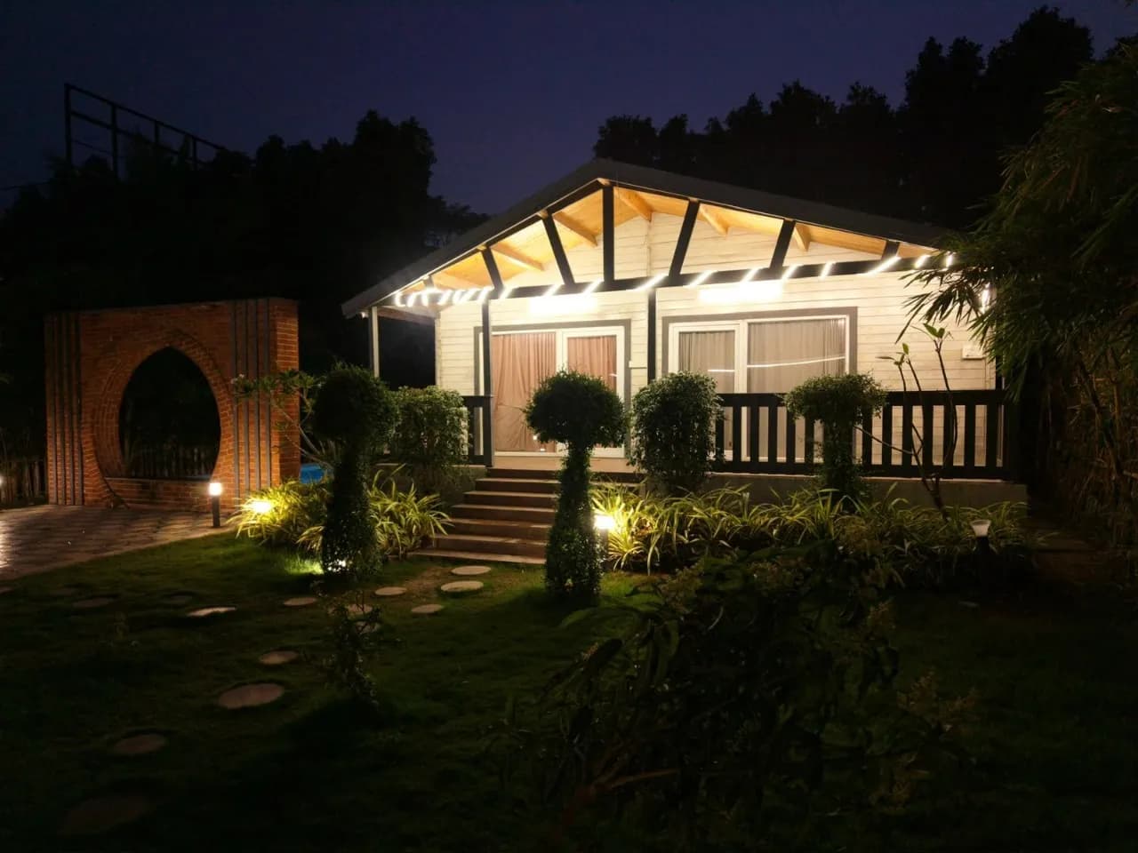 wooden escape, private farmhouse in Tolkatta, Moinabad