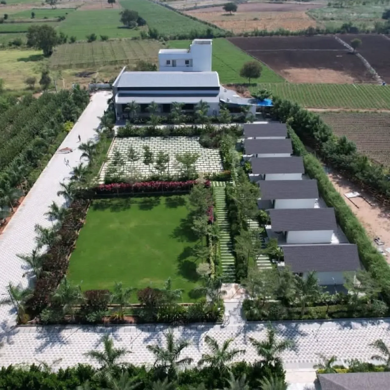 Nature Retreat Convention, private farmhouse in Moinabad