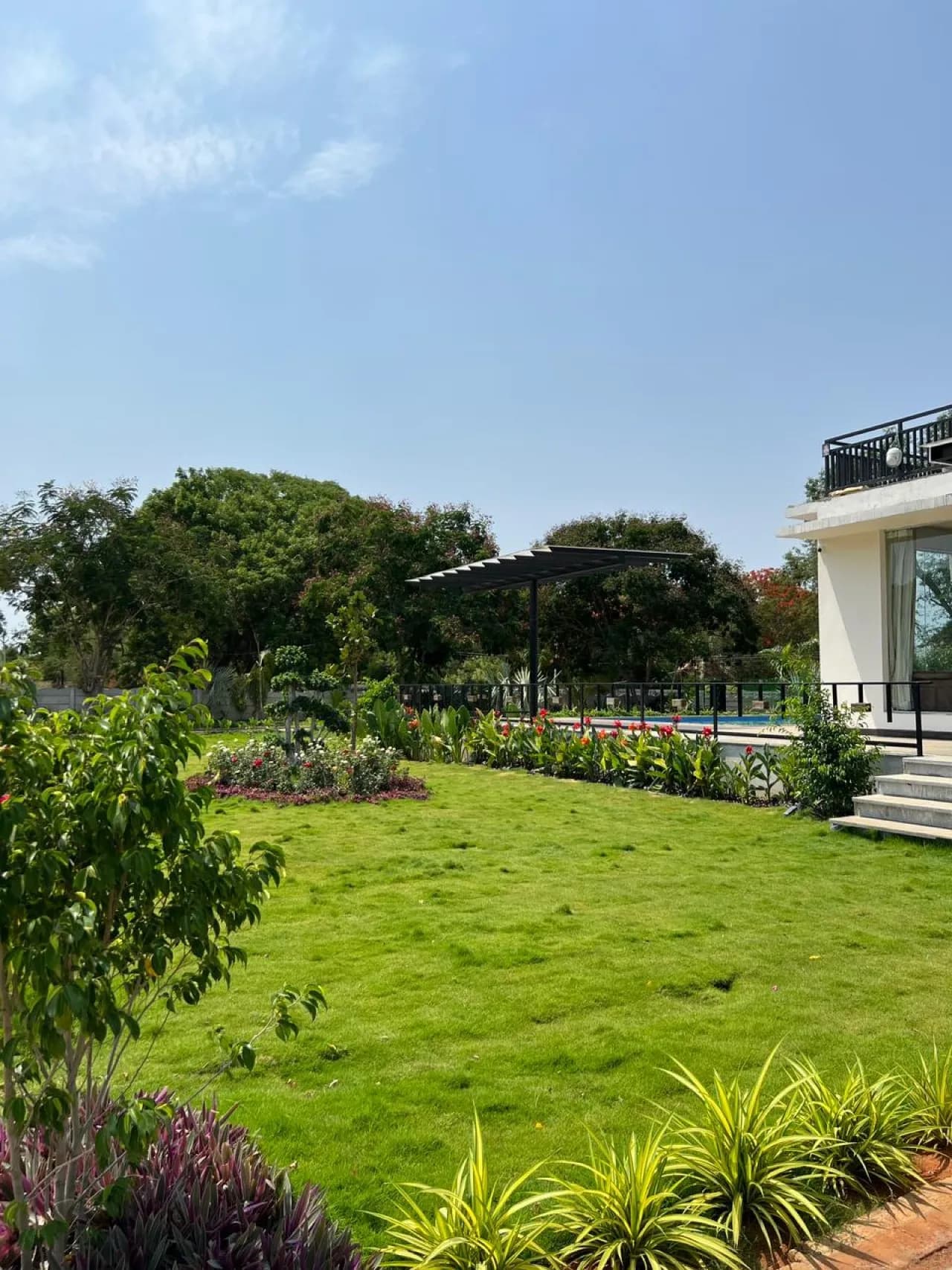 Lawn at Villa farm stay, Moinabad