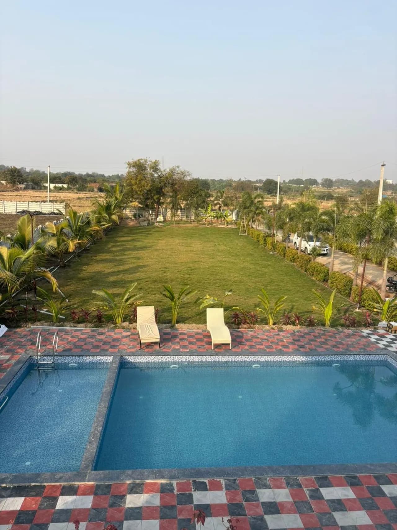 Private swimming pool at HY FARMSTAY, Moinabad